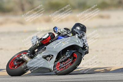 media/Nov-16-2025-Race Pace (Sun) [[8c5fa54630]]/Verified Riders/7-Turn 4 (1155am)/